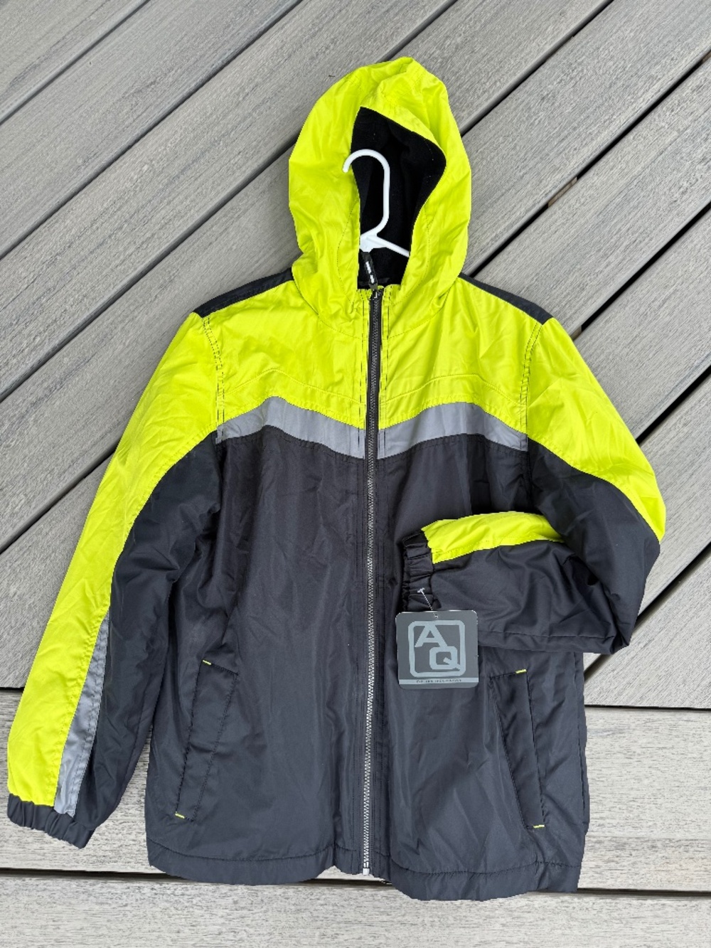 AQ Fleece Lined windbreaker jacket Boys L NWT